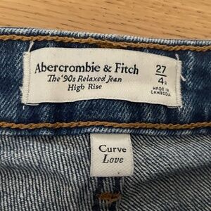 Curve Love High Rise 90s Relaxed Jean (27/4)